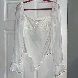 Le Lis Bodysuit white size Medium